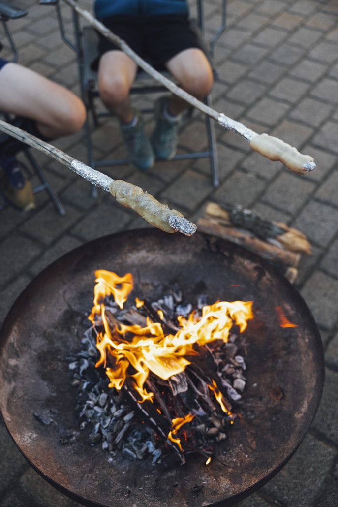 Stockbrot am Lagerfeuer